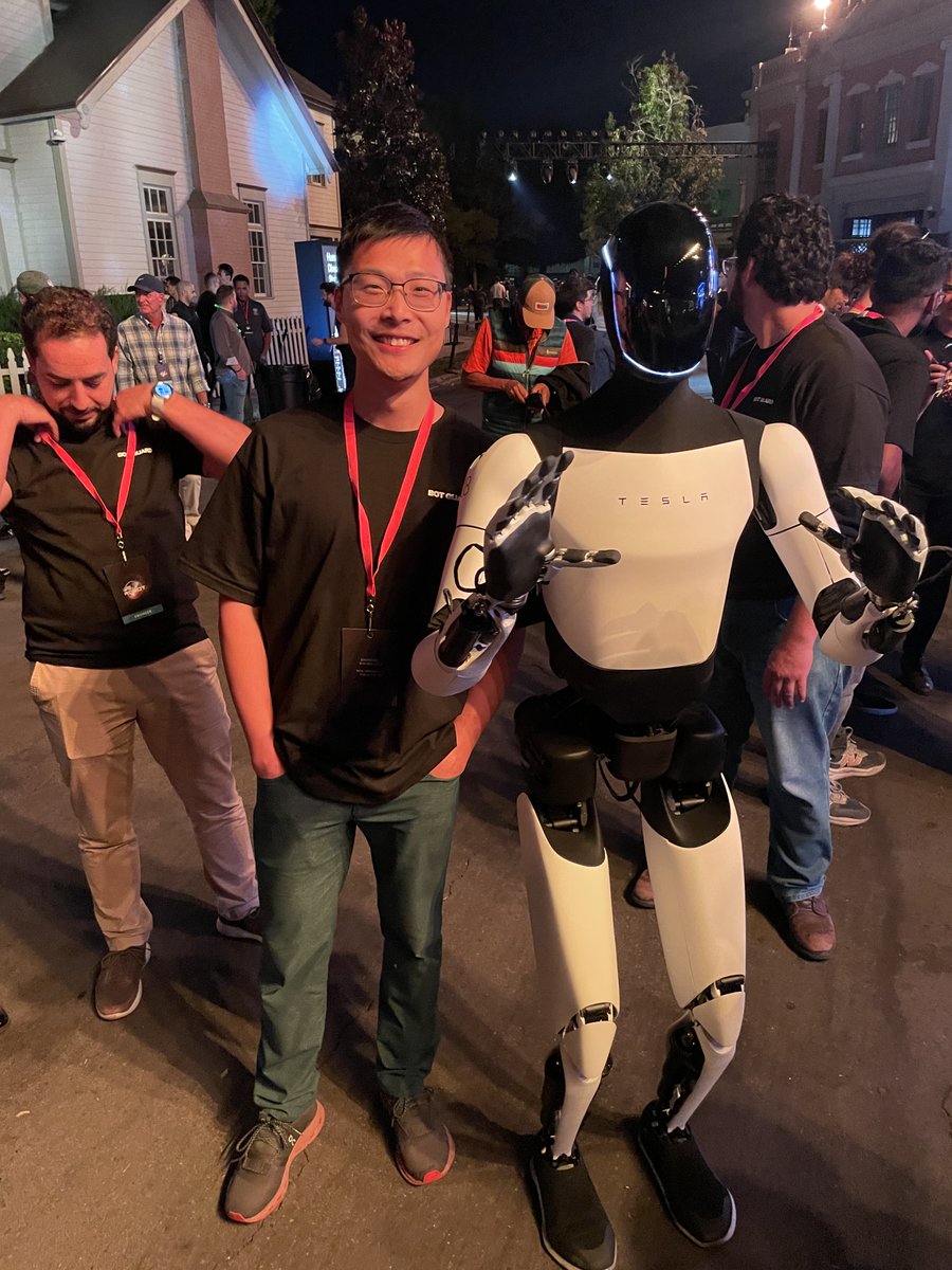 ShuoYangAIR's tweet image. I’ve recently left the Tesla Optimus team to co-found Mondo Tech with my longtime friend and former DJI colleague, Soren. I’m incredibly appreciative of the opportunity to contribute to Elon’s vision for general-purpose humanoid robots. Optimus has pushed both technical frontiers…
