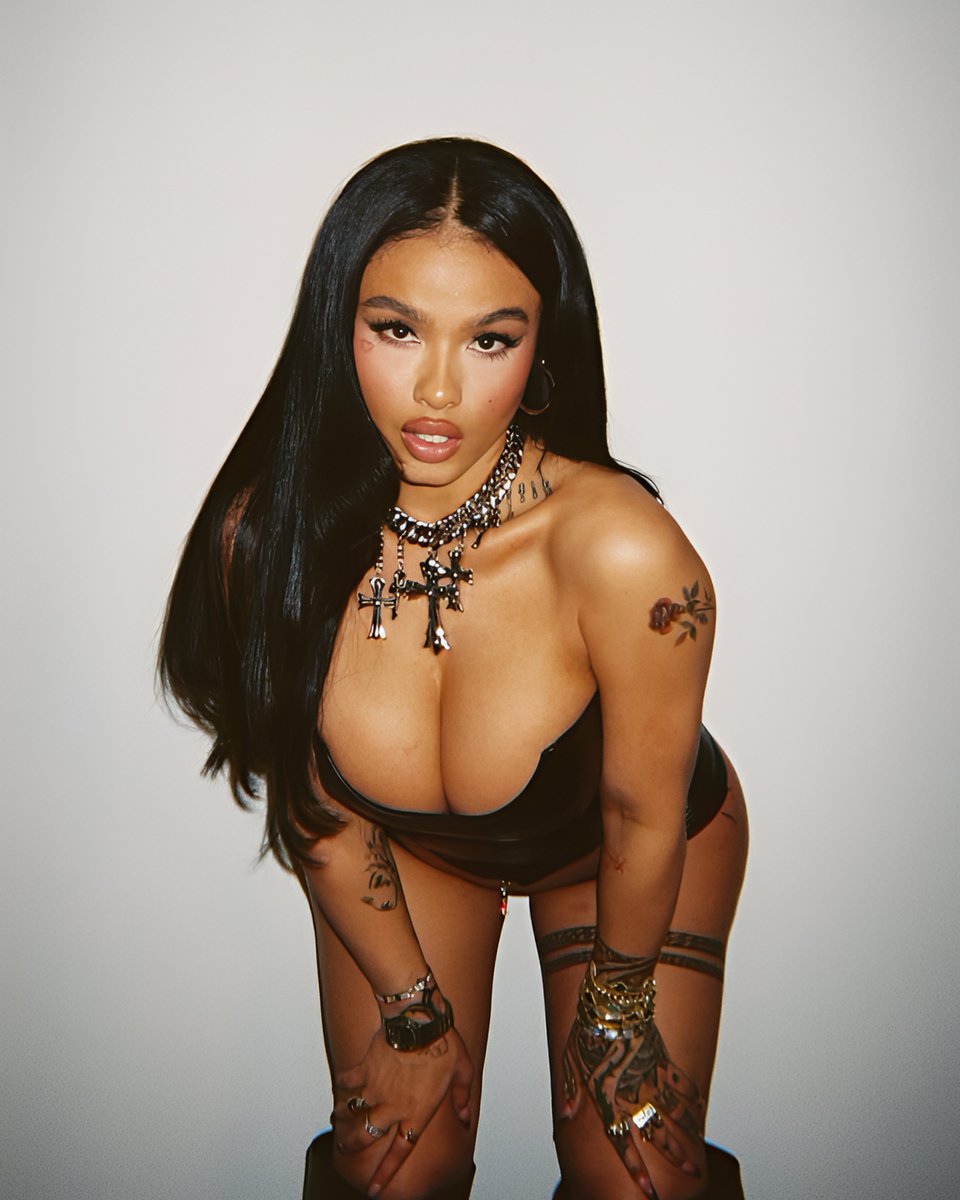 addictionbaddie's tweet photo. india love is so insanely fine
https://t.co/KK7uOL44lX