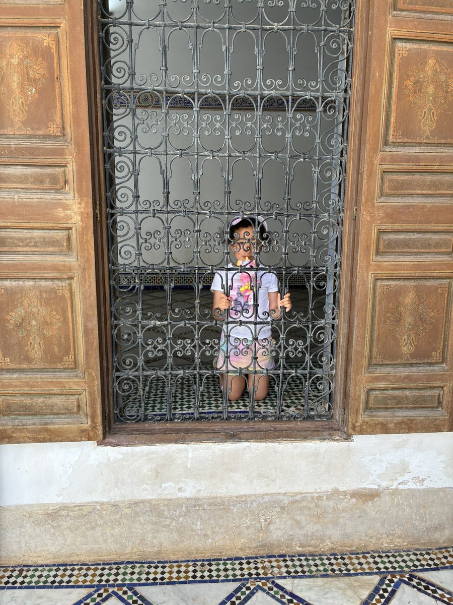 sebchrist41's tweet photo. Palais de Bahia https://t.co/4UDOUVDof0