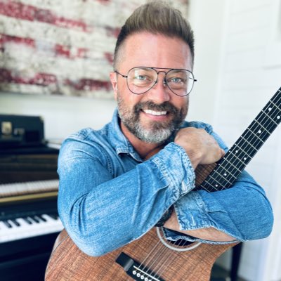 natesallie's tweet photo. #NewProfilePic https://t.co/wVfAHTLVuH
