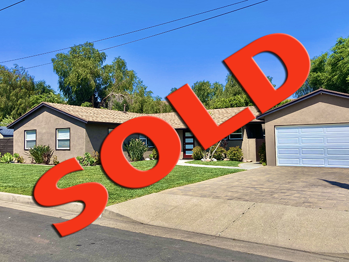 Tracey Sells LA tweet media