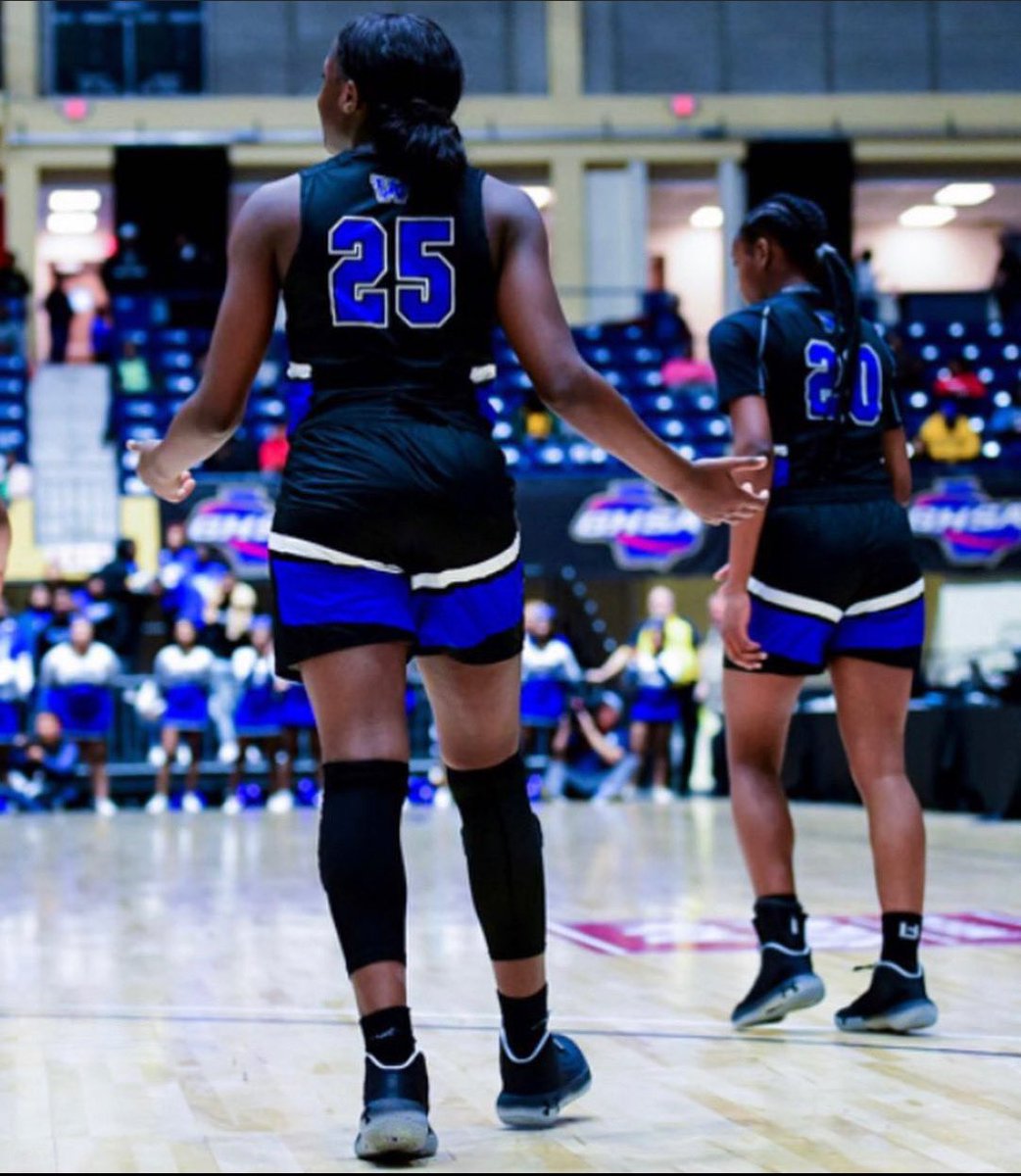 R A V E N tweet media