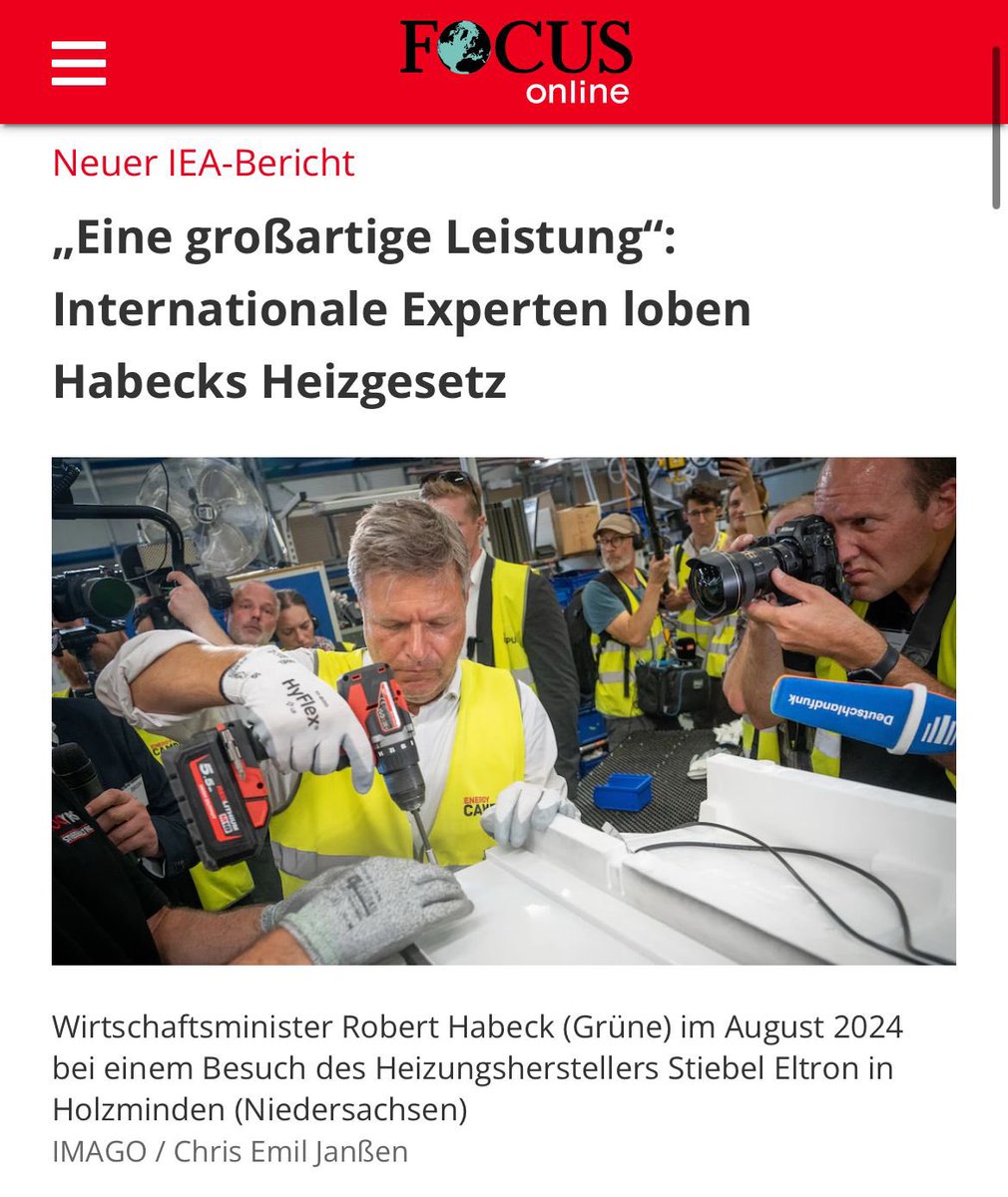 Man könnte denken, ein internationales Expertengremium lobt Habecks Heizgesetz nicht zum Spaß. Doch die Union winkt ab und macht lieber einen Rückwärtssalto Richtung Kohlekeller …

focus.de/earth/analyse/…
