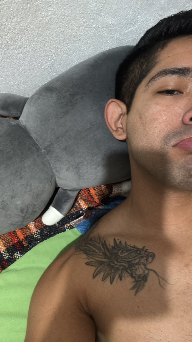 RichieCch's tweet photo. No me quiero levantar 😪 https://t.co/8SJRC3kRp8