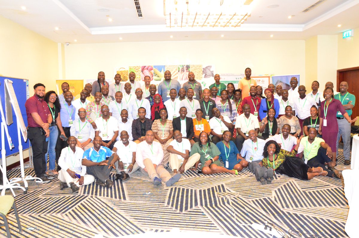 joshuaokonya's tweet photo. Last week in Kampala🇺🇬@ASARECA together with @CGIAR, @FARAinfo, @AfricaRice, @narouganda and @IITA_CGIAR through the @Taat_Africa #CDTO compact supported a ToT workshop for #Youth agripreneurs in Uganda on effective facilitation of agricultural Innovation Platforms! #FeedAfrica. https://t.co/GfN3f0io5S