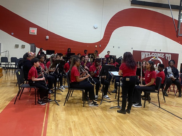 spmeagles's tweet photo. Our Schools To Watch Banner Ceremony was great! The banner will be on the building soon! It was all student-led along with great speakers and performances. Thanks, everyone, for coming out to support The Nest! #scamle, #schoolstowatch, #thenest, #eaglepride https://t.co/1gJ6E74Zw5