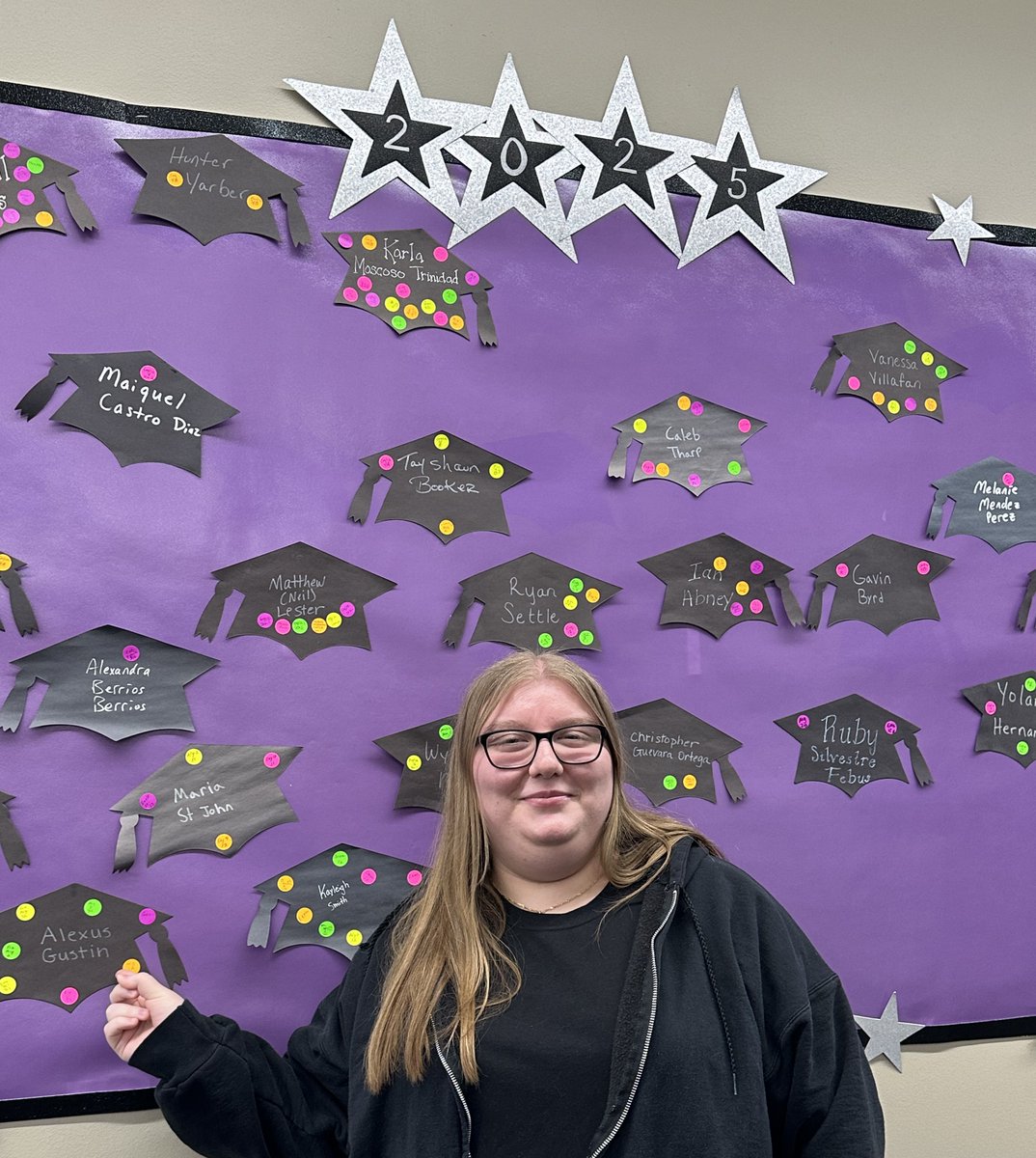 MVPMiddies's tweet photo. CONGRATULATIONS TO MIDD STATE'S 35th 2025 GRADUATE AND 4th JUNIOR GRAD,
ALEXUS GUSTIN!!
#MiddieRising
#Alexus_IsRising
#MiddiePride
#MiddStateGrad
#JuniorGrad
#MiddStateFamily
@RosaPTweets
@Highview6th
@MMSMiddies
@MHSMiddieTweets https://t.co/UKCVa5bpgF