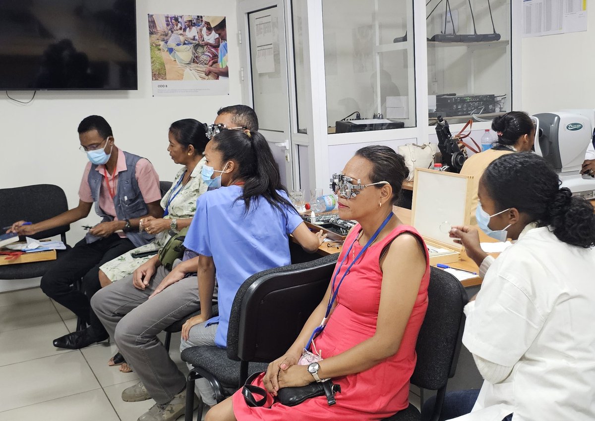 ILO Madagascar (@iloantananarivo) on Twitter photo April 7 to 9, ILO Geneva Medical Service, UN Madagascar OSH Committee, and Staff Federation, organized 3 days of eye screening. Initiative part of the celebration of World Day for Safety and Health at Work on April 28
facebook.com/share/p/18ZBJC…
<a href="/ANgororano/">Anthony Ngororano</a> <a href="/Jobs4Africa1/">Frederick Muia</a> <a href="/Musangol/">Dr Laurent MUSANGO</a> April 7 to 9, ILO Geneva Medical Service, UN Madagascar OSH Committee, and Staff Federation, organized 3 days of eye screening. Initiative part of the celebration of World Day for Safety and Health at Work on April 28
facebook.com/share/p/18ZBJC…
<a href="/ANgororano/">Anthony Ngororano</a> <a href="/Jobs4Africa1/">Frederick Muia</a> <a href="/Musangol/">Dr Laurent MUSANGO</a>