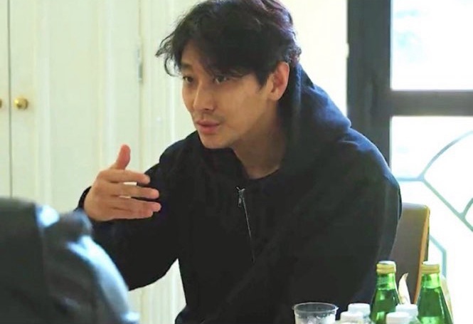 •kdm• bare face… kumis tipis…