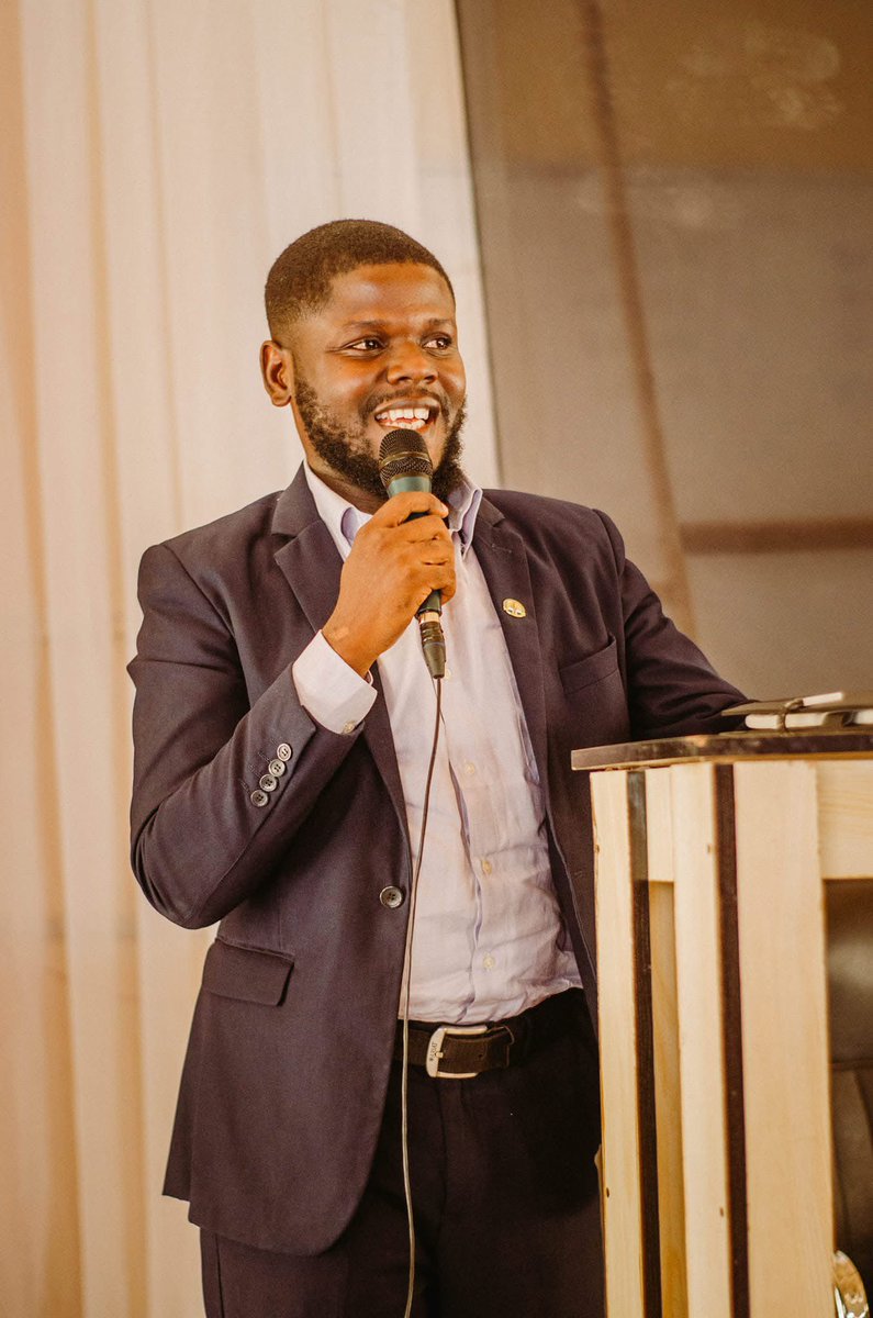 MrEbison's tweet photo. I had the honour of being invited by @nimelssa_ndu as a guest speaker at their Symposium, which was part of the activities for the NIMELSSA Week.
The event was an incredible experience.
#NIMELSSA
#AMLSN
#EBO https://t.co/CUCUDIEF0m