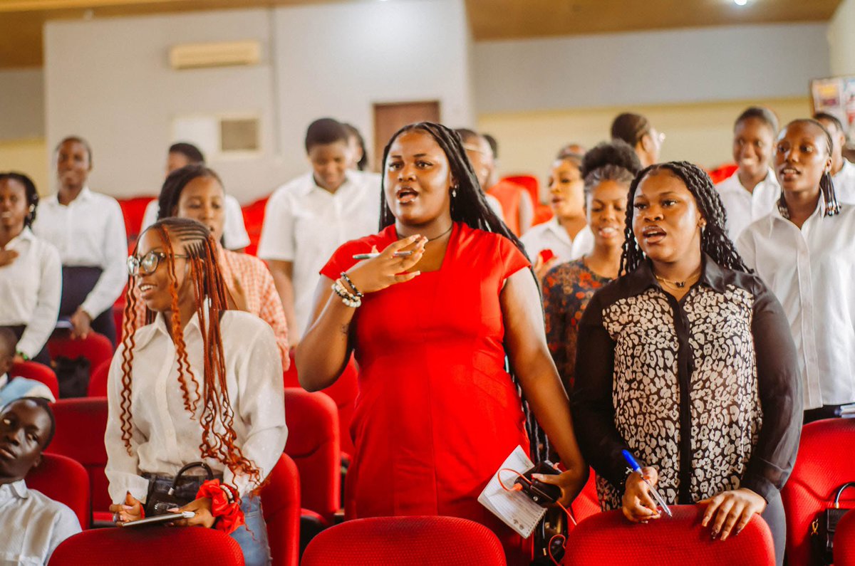 MrEbison's tweet photo. I had the honour of being invited by @nimelssa_ndu as a guest speaker at their Symposium, which was part of the activities for the NIMELSSA Week.
The event was an incredible experience.
#NIMELSSA
#AMLSN
#EBO https://t.co/CUCUDIEF0m