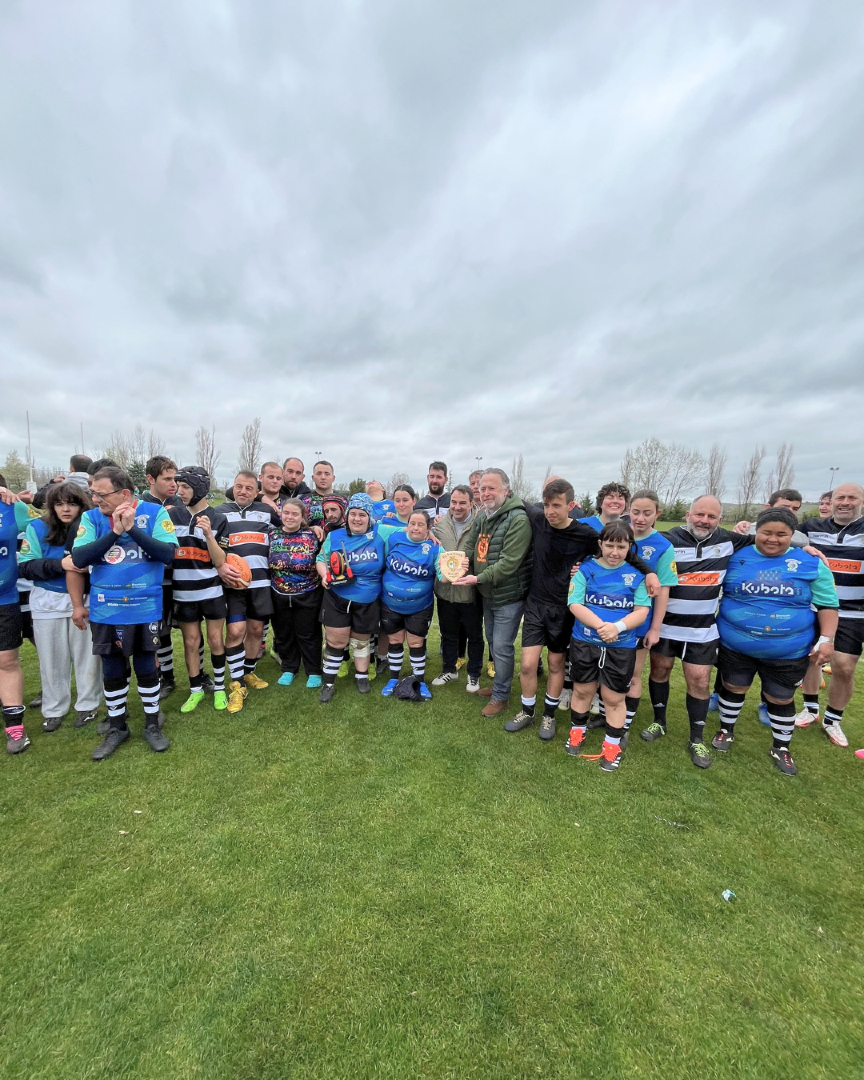 FRCyL's tweet image. 🏁 ¡Finaliza la Liga Mixed Ability 2025! 💪🏉

🏆 ¡Enhorabuena a Kubota Salvador Blanco, campeones de esta edición!
👏 Llanera y Salvador Negro completan el podio tras una gran temporada.

Así queda la clasificación final 👇
#RugbyInclusivo #MixedAbility #CastillaYLeonEsRugby