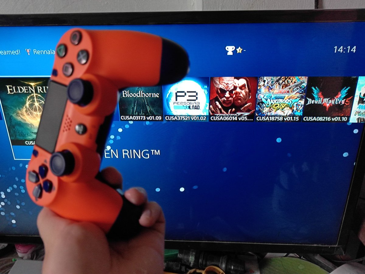 Skylalalancelot's tweet image. Gamer and Gunpla Builder! &amp;lt;3

(Random game consoles that I own + some of my Gunpla)

#Gamer #GunplaBuilder #Gunpla #Gundam