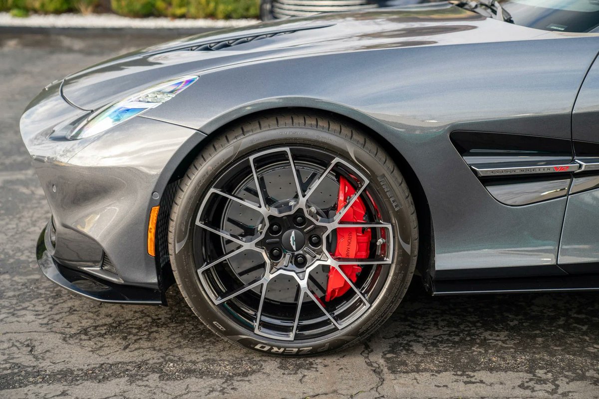 ExoticCarList tweet picture