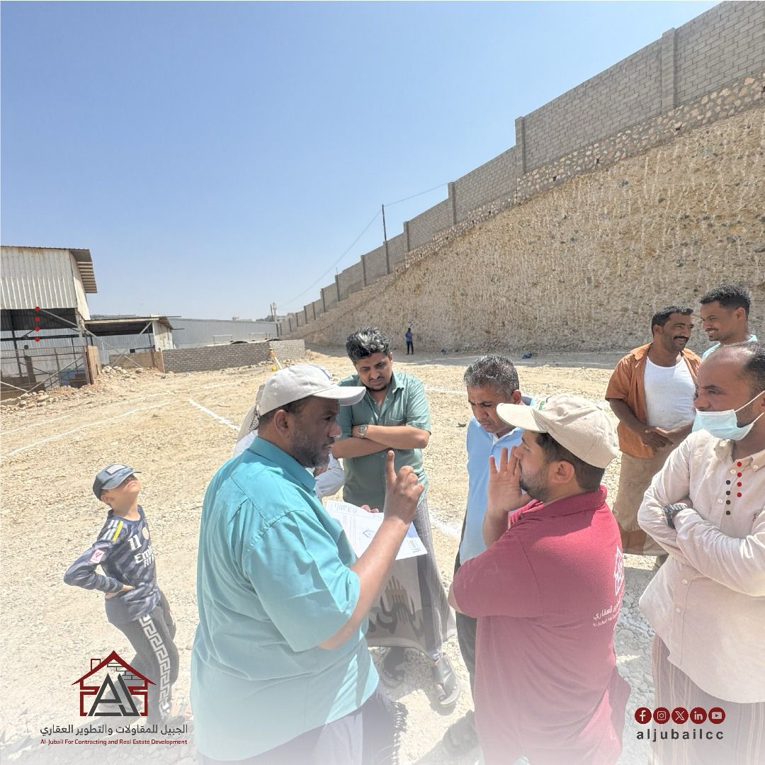aljubailcc's tweet photo. بحمد الله، تم اليوم الثلاثاء بمدينة المكلا توقيع عقد تنفيذ صوامع شركة حضرموت لمطاحن وصوامع الغلال.

وقع الاتفاقية كلٌ من:
ياسر خالد بن هلابي – المدير العام للشركة
عمر أحمد بابشير – المدير العام لمؤسسة الجبيل

المشروع يُنفذ بإشراف مكتب الصادق للاستشارات الهندسية، ويُعد إضافة نوعية https://t.co/dMT8ll9B3u