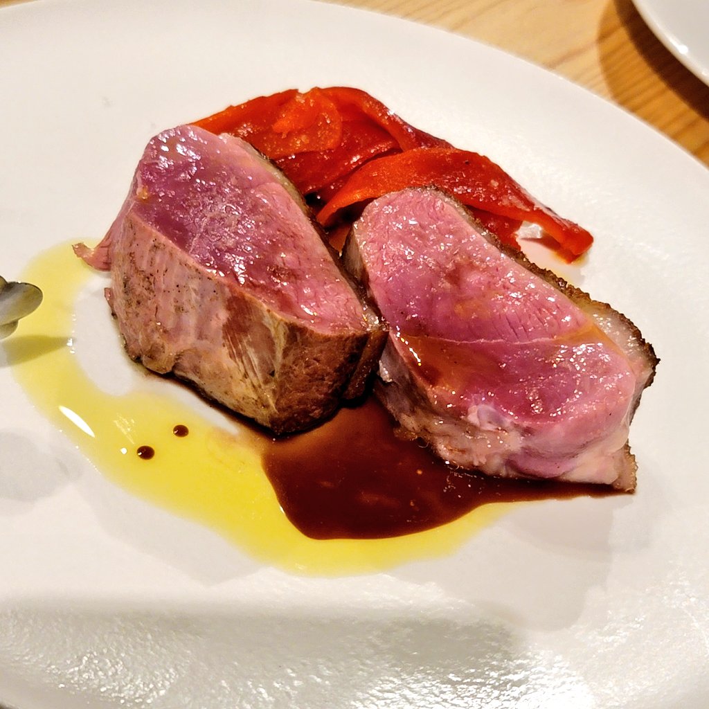 satomin_room's tweet photo. 肉食ウーマン。黒トリュフ×砂肝生パスタ、美味。鴨肉の火入れが神すぎて色気すごい
#Top100Restaurant
#JapaneseItalian https://t.co/PaWiDdwFBX