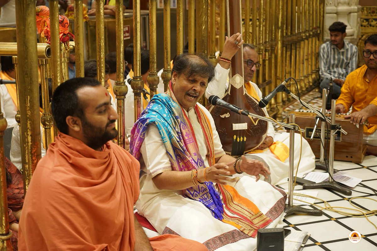 kashtbhanjandev's tweet image. Sangeet sandhya 07-04-2025
Shri kashtbhanjandev hanumanji Maharaj Salangpur dham.
salangpurhanumanji.org
શ્રી કષ્ટભંજનદેવના લાઈવ તથા ફોટો દર્શન કરવા માટે આજે જ એપ્સ ડાઉનલોડ કરો.
play.google.com/store/apps/det…
#Sangeet #sandhya 
🚩 જય શ્રી રામ🚩