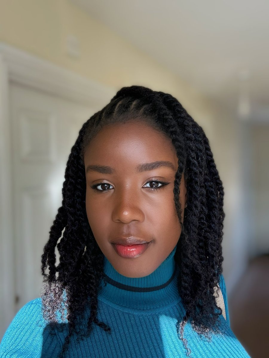 A black girl, with her  black girl hairstyle ❤️🥰