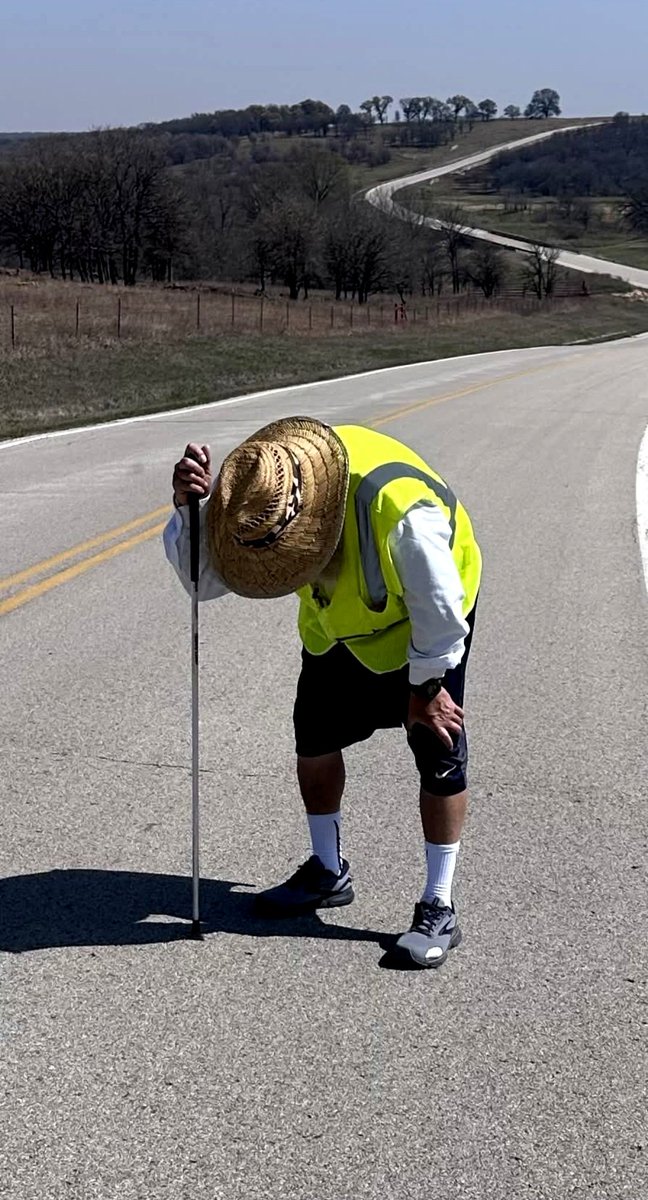 DbJared's tweet photo. Walking across the country is not as easy as it looks. 🥲 Laz made it to Pawhuska, Oklahoma, yesterday. He's averaging about 2.5 miles in an hour. #lazcon #lazbook #ultrarunning https://t.co/xdSvNJ3bpD