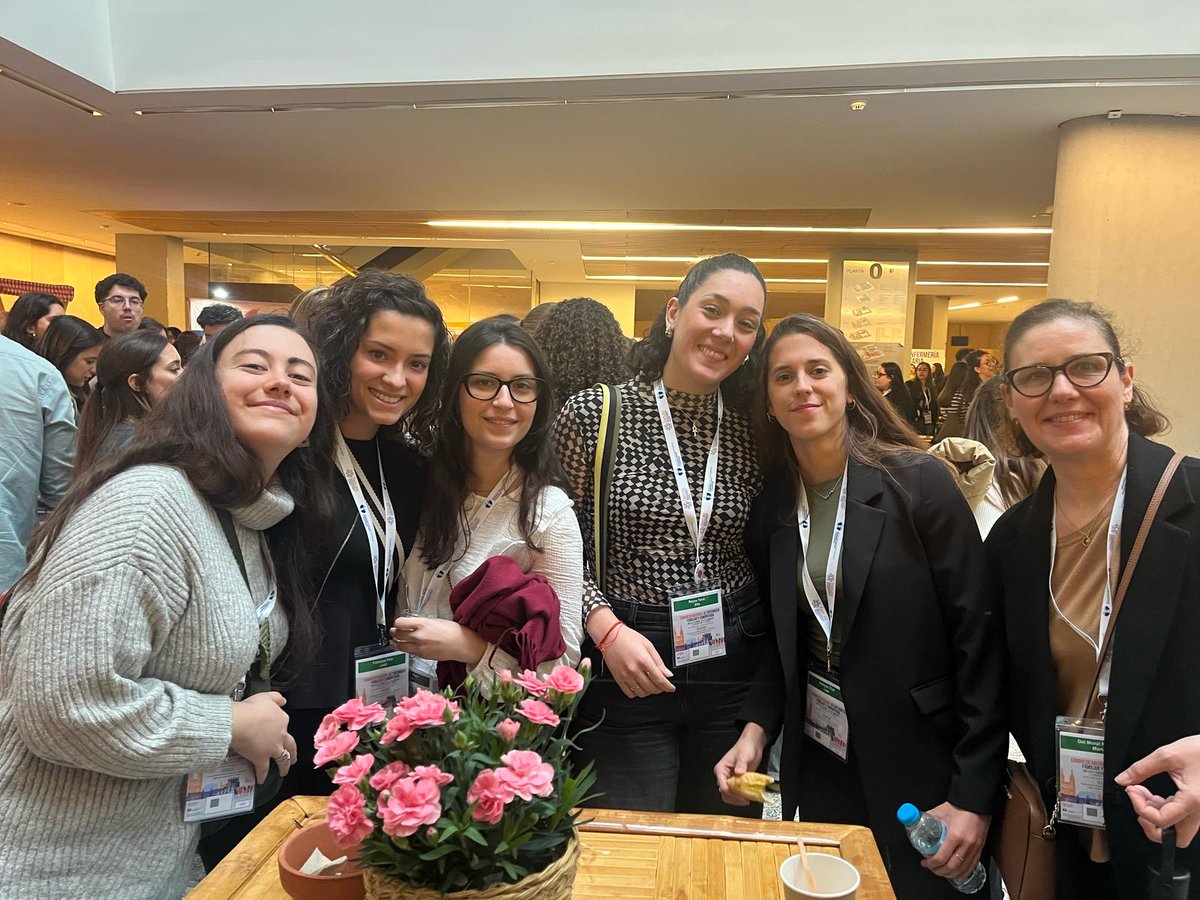 La setmana passada, residents i tutores d'#infermeria de la #UDMAFICClinicMaternitat van participar en el XIII Congrés de la FAECAP a Burgos, per presentar diverses comunicacions orals

Tota la informació a 
bit.ly/3RtGmwJ

#docenciaCAPSBE #residentsCAPSBE #jovesCAPSBE