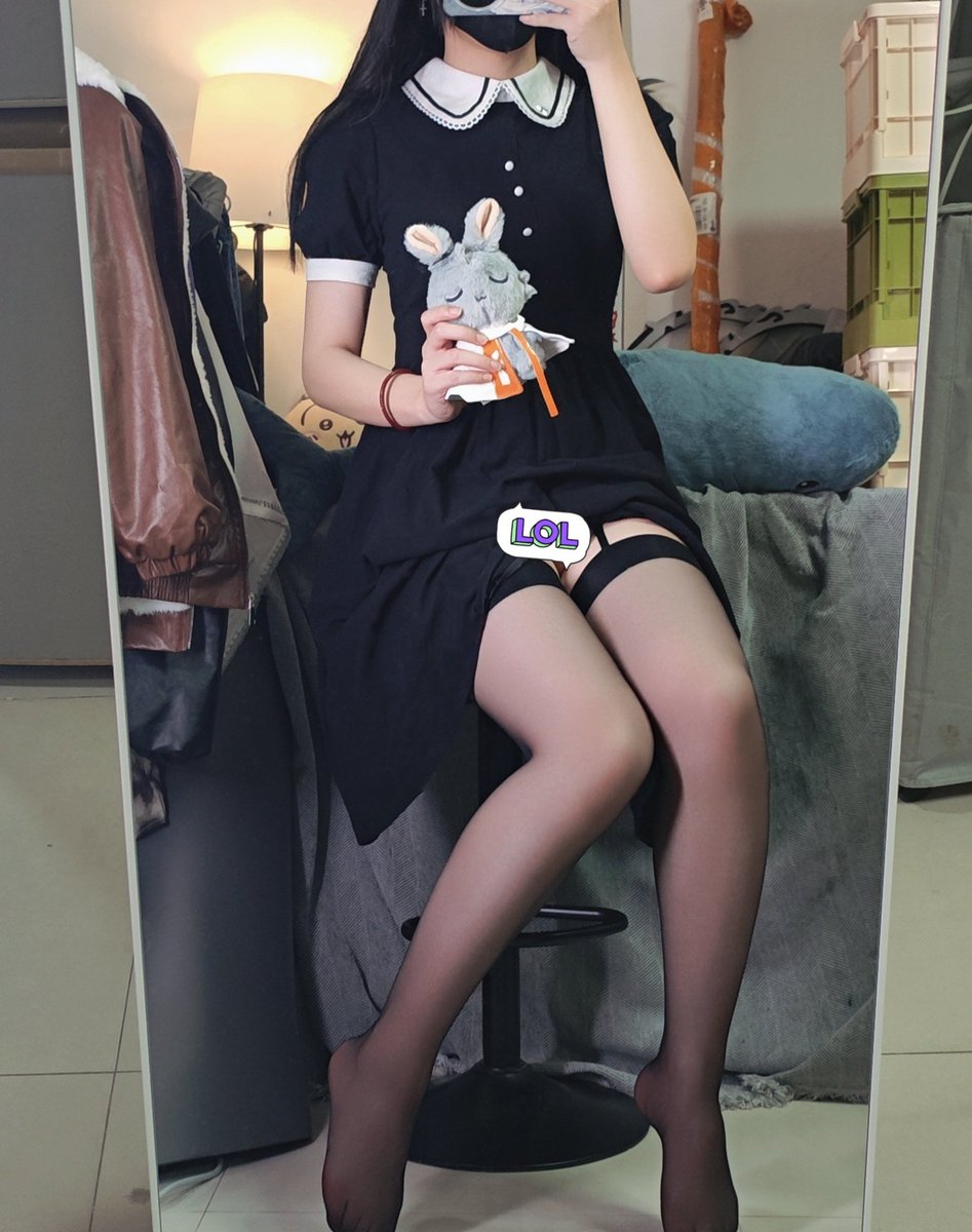 今天是吊带，但是感觉拍的一般，就一起发了吧