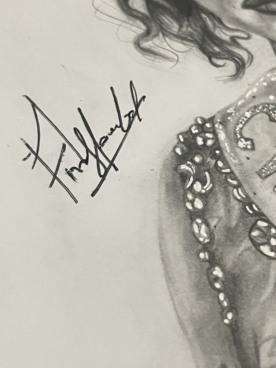 fnaffan6062's tweet photo. Finally finished Chappell Roan! ✨
I had a lot fun making this artwork and is definitely one of my most detailed portraits yet ✨
Hope you guys like it! ❤️
#art #ChappellRoan #artworks #sketches #artcomplete #portrait https://t.co/VuR1apgf7n