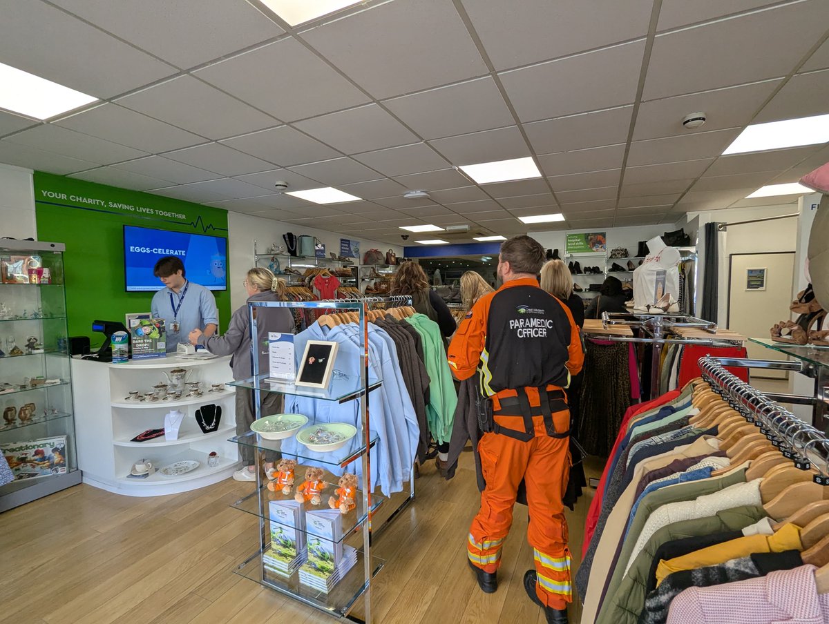 GWAAC's tweet photo. We're excited to have opened our new shop in #Portishead, our first in #NorthSomerset!

The ribbon was cut by Sam, Dawn, and Tam from Phoenix Bar. They've raised around £14k for GWAAC over the years and in 2019 our crew were sadly called to Dawn's late partner, Sean. 💚💙 https://t.co/RaDyizkpSA