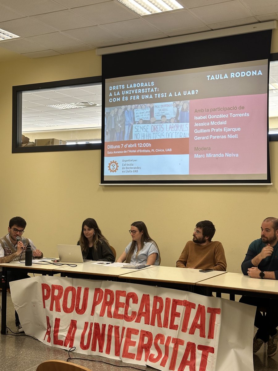 Us deixem una foto de la trobada d'ahir! ✊🏻

Moltíssimes gràcies a totes les que vau participar. Ha estat un espai de reflexió i trobada molt enriquidor.

Juntes aconseguirem més objectius.
Ens veiem a les assemblees!