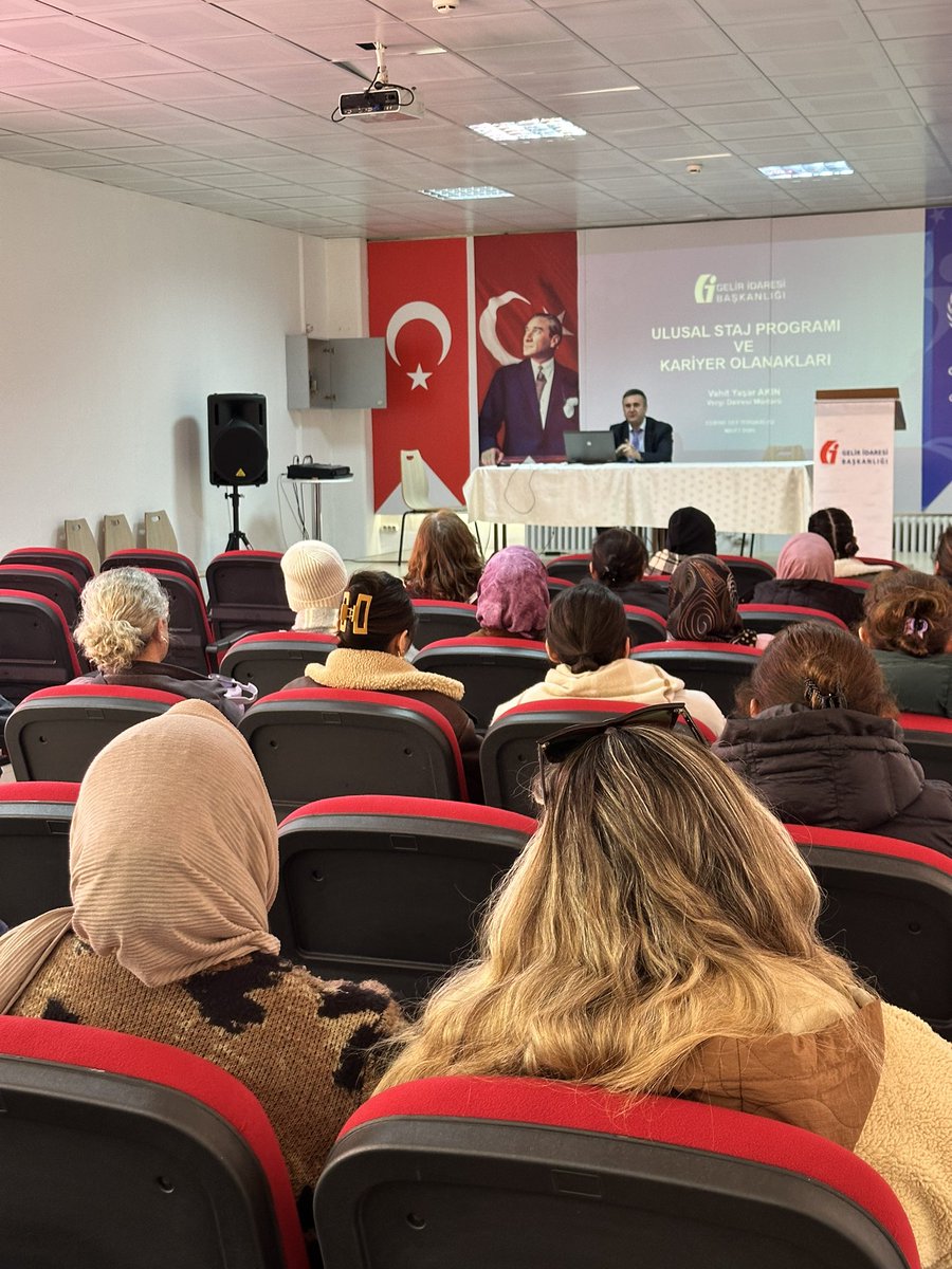 ozlemisikkdogan's tweet photo. Vergi Bilinci Semineri Selimiye Yurt Müdürlüğünde gerçekleştirildi https://t.co/BKsKoDGARX