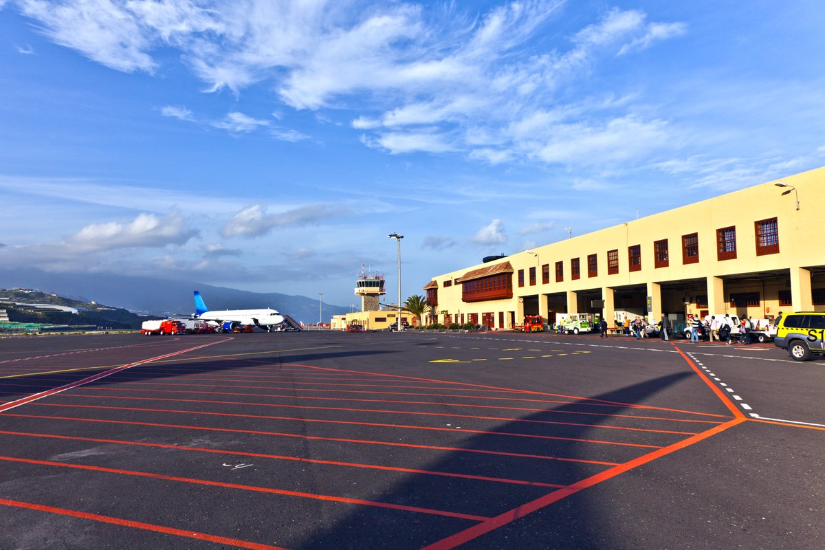 ScottishFlights's tweet photo. #ScottishFlights to #LaPalma #Glasgow #Edinburgh #Airports #Hotels #Carhire #Travel #Holidays #ScottishFlights.com your #Guide #Flying from #Scotland https://t.co/WENCmbOA7A