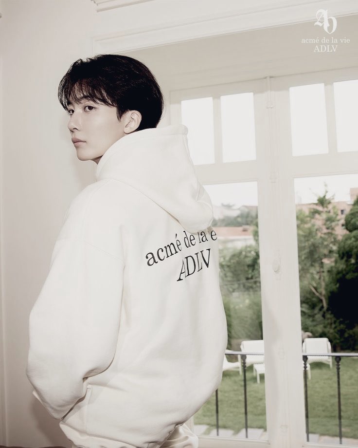 cheonsaye's tweet image. in a limbo. 
— #jeonghan x oc 

she wasn’t asking for forever. just something that tells her she matters. Avaia didn’t know if what she felt was love yet—but she knew what it wasn’t. it wasn’t casual or nothing. and if they were both scared, maybe that meant it was worth naming.