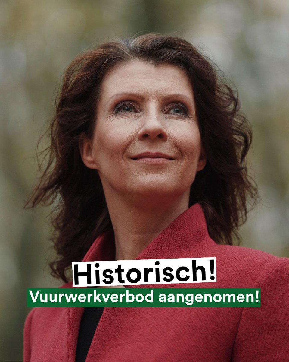 PartijvdDieren's tweet photo. Een historische dag! Het vuurwerkverbod gaat er écht komen: de Kamer heeft vóór de wet gestemd! Nu kunnen we samen bouwen aan een nieuwe oudejaarstraditie die veilig is voor mens en dier. Dank aan alle mensen en organisaties die hiervoor hebben gestreden! 🥳💚 https://t.co/UeofJBlNIs
