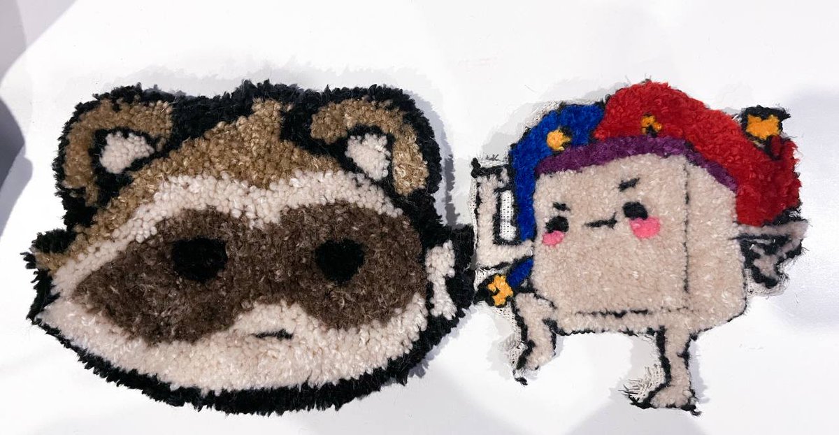 MeriemAnn1's tweet photo. New BFB soft rug for contest with Raccoons! <3
@RcoonsNFT @battleforblock https://t.co/wohs4sHDpE