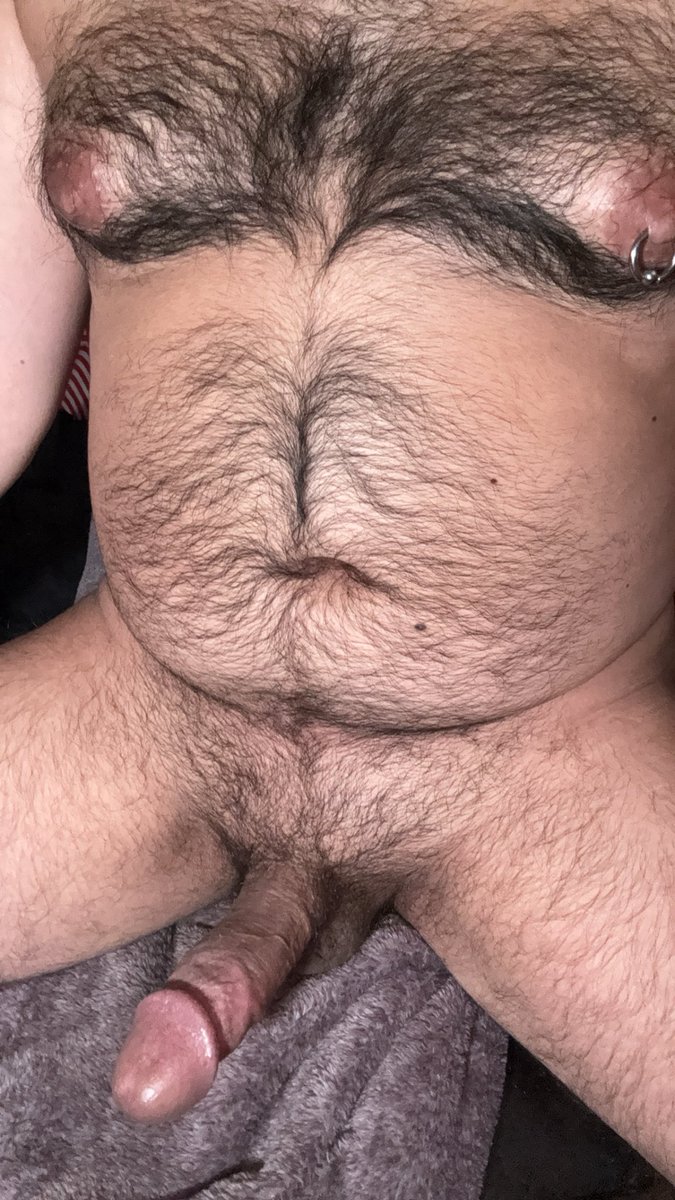 #tummytuesday who wants to rub it while servicing me?