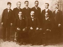 DanhizDP's tweet photo. 🗓️ #UnDíaComoHoy se designó a #Martí como Delegado del PRC, un cargo que simbolizó la unidad y la lucha por la independencia de #Cuba. Su legado de patriotismo, ética y visión revolucionaria sigue vivo en los principios del @PartidoPCC. ✊🏽📜  
#MartíVive ¡Honramos su historia!🔥 https://t.co/xVsZ8WNPeF