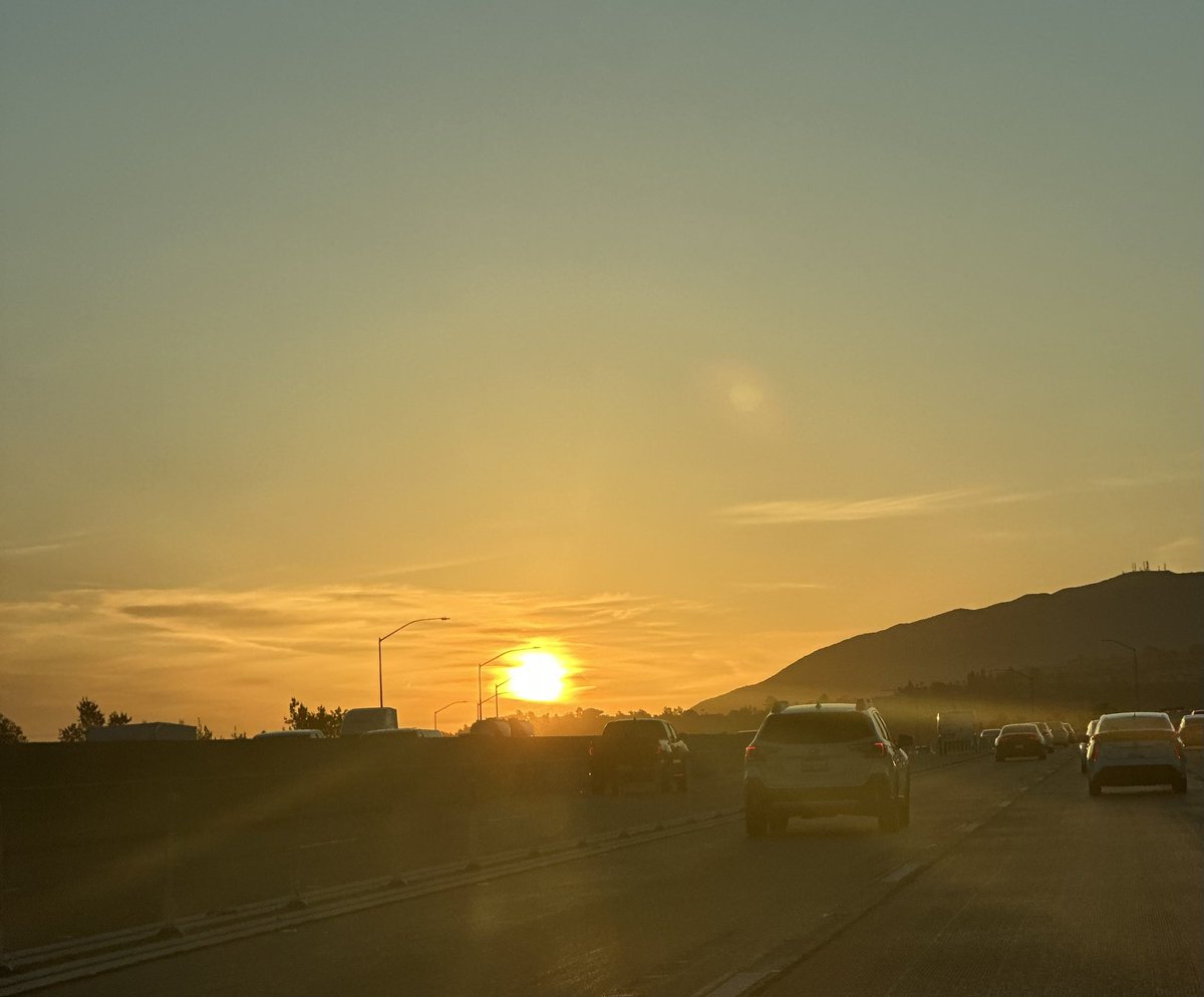 NKaravedas's tweet photo. Morning everyone...
Grateful for another day! 😎🙌🏽🙏🏽 #ThatDriveIn https://t.co/KdRUcBY2jZ