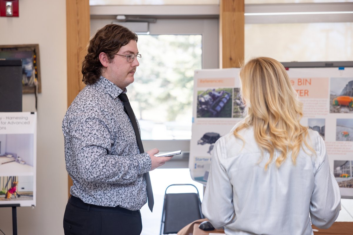 Our graduating Built Environment Engineering Technology students completed their capstone projects, with presentations of a major technical report in building construction, mechanical, or civil engineering. From alumni to industry reps, thank you for supporting our students!
