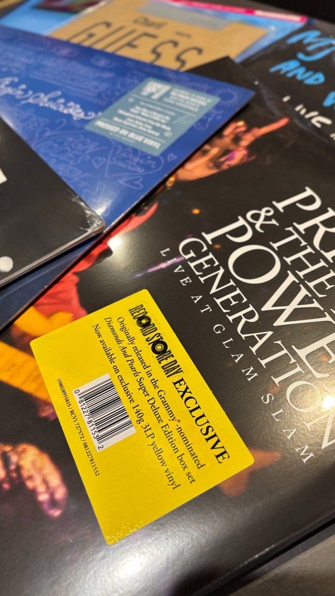 resident tweet media