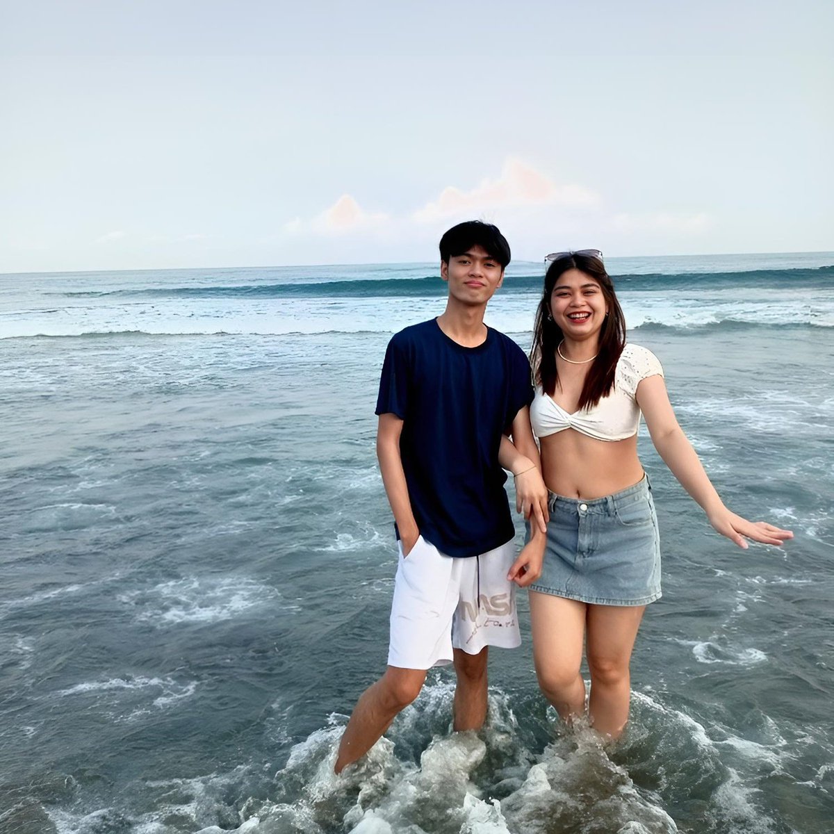jenivieve_'s tweet photo. 🩵🤍 https://t.co/uNSo3CaQCX