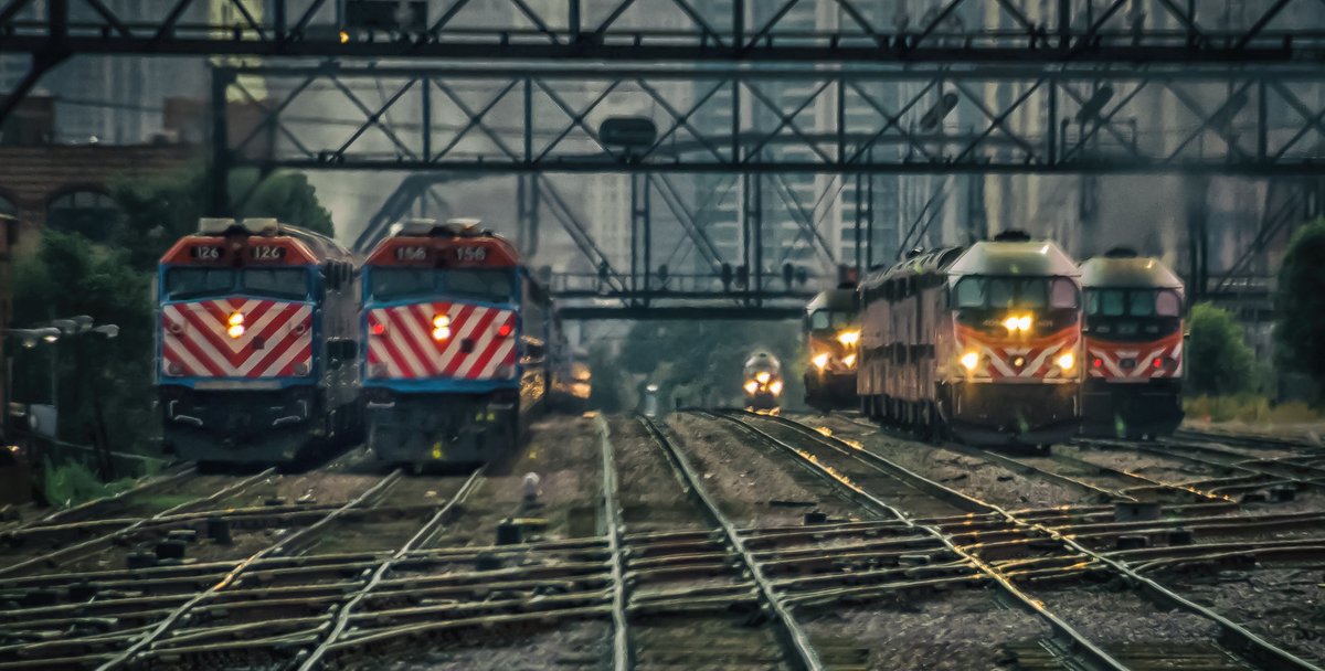 MidwesternPRA's tweet image. Hello, Welcome to MPRA! Passenger rail is easily one of the most efficient modes of transportation and the Midwest needs more of it! From trains that scoot to suburban towns, to trains that fly through the countryside at over 100mph, the Midwest needs an efficient rail network!