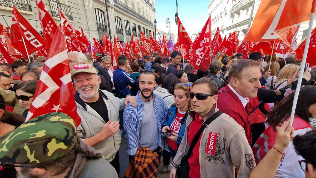 sae_fsc_ccoo's tweet photo. Exigimos a @Haciendagob
La subida salarial correspondiente a 2025 para el sector público
- El abono del 0,5% pendiente de 2024
- El cumplimiento de los Acuerdos Administración del Siglo XXI
-  + Empleo, salario y derechos para las plantillas públicas https://t.co/wcOiEQw6V7