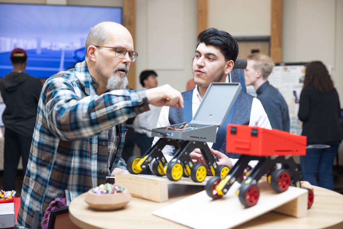 Medicine Hat College tweet media