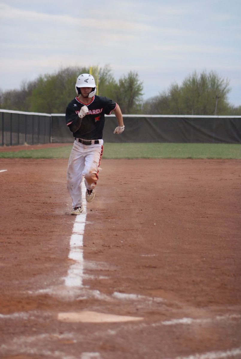 ‼️GAMEDAY‼️

🆚: <a href="/WestPlatteSport/">West Platte Sports</a> 
⏰: 5:00, JV to follow
📍: Weston, MO
🌡️: 61☀️