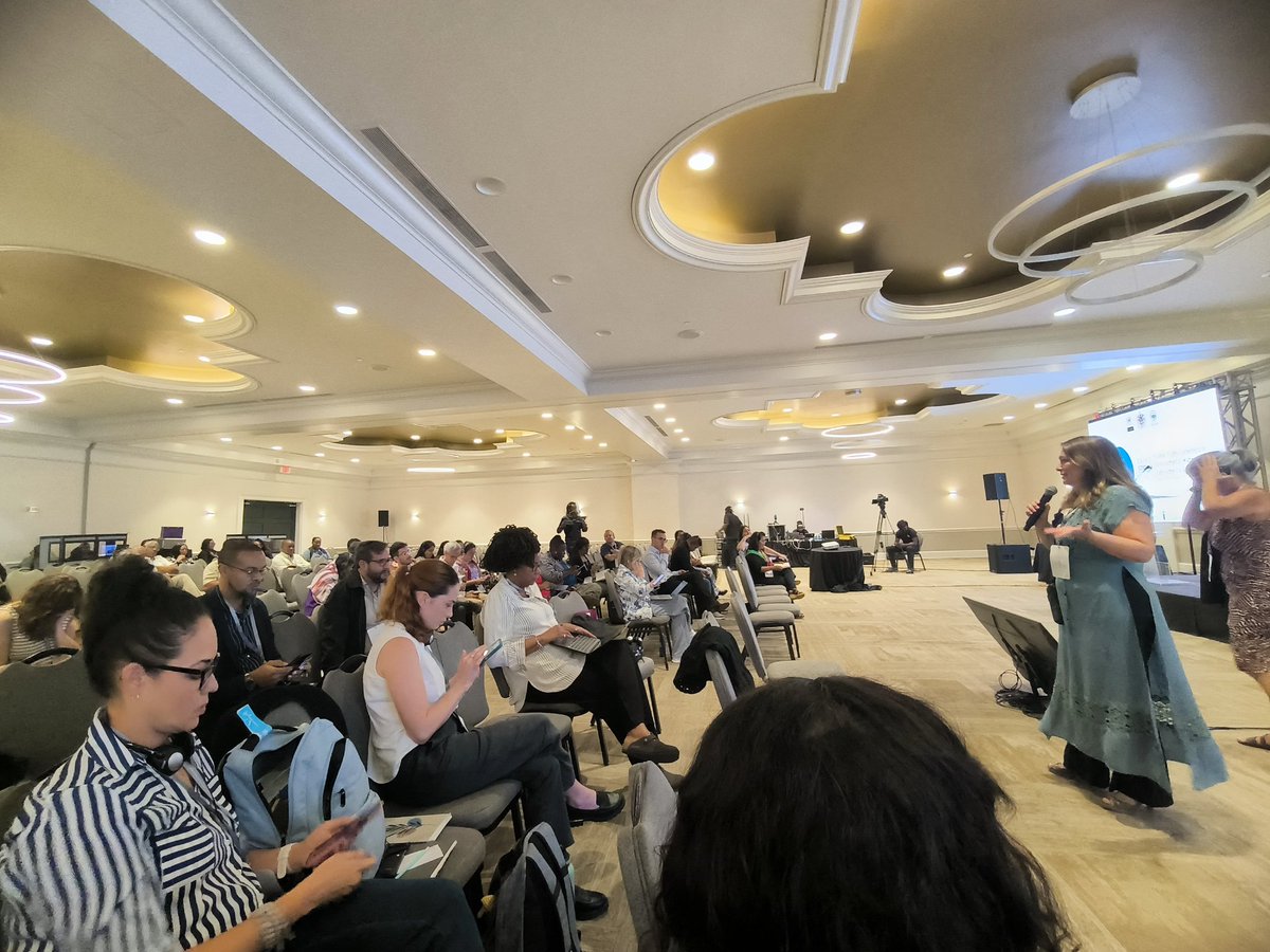 Iniciamos la sesión de trabajo del Público con los Representantes Electos del Público del Acuerdo de Escazú, previo a la inauguración del 3° Foro sobre Defensorxs Ambientales en St Kitts &amp; Nevis hablando de la importancia de los informes luz del Público <a href="/cepal_onu/">CEPAL</a> <a href="/OACNUDH/">OACNUDH</a> <a href="/UNEP/">UN Environment Programme</a>