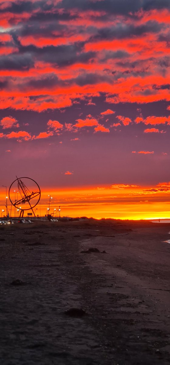 monix7269's tweet photo. Amanecer #puq #PuntaArenas #sunrise #Amanecer #Chile #Magallanes https://t.co/y1CMq4rly9