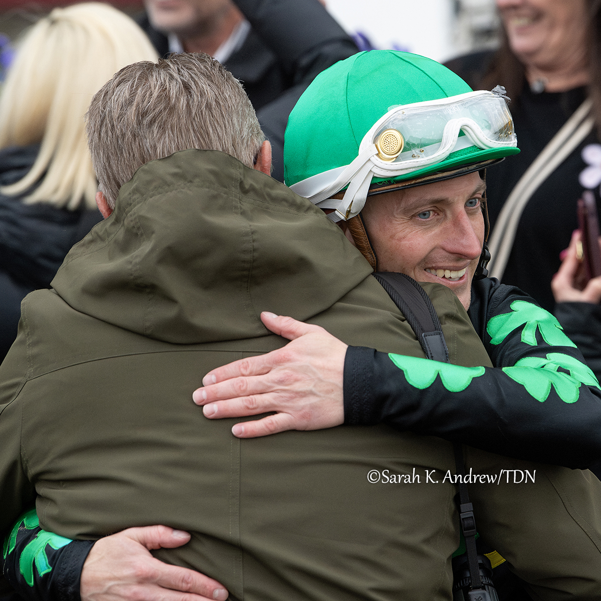 Saturday recap 🔁 Irish Maxima (Maximus Mischief) was not one to shy away from taking it to her rivals as she proceeded to make every pole a winning one in the GIII Distaff Stakes at Aqueduct.

The 4-year-old filly is now officially a graded stakes winner, pushing her current win