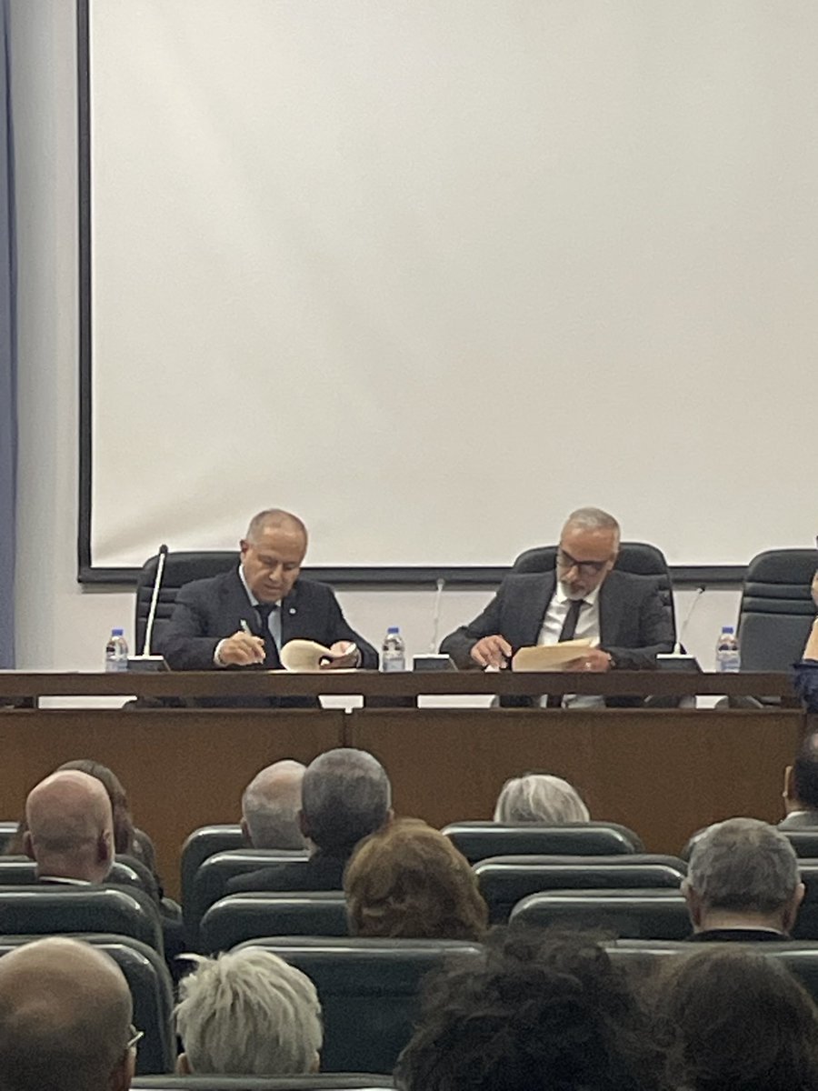 توقيع اتفاقية تعاون بين جامعة القديس يوسف <a href="/saintjosephs/">Saint Joseph’s University</a> والهيئة الوطنية للمفقودين. كلمة من وجدانية اتت من رئيس الجامعة الذي فقد خالته خلال الحرب ومازال يعاني منذ كان طفلاً. تحية لكل من عمل لهذه القضية وللدكتورة ماري كلود نجم <a href="/MarieClaudeNajm/">Marie-Claude Najm</a>