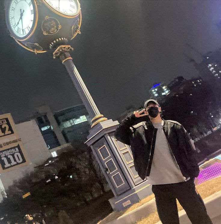 serenrenaa's tweet photo. thanks birthday treatnya @saganotsugus
ntar gue kenalin omega cakep di fisip https://t.co/MtwB2YIPuN