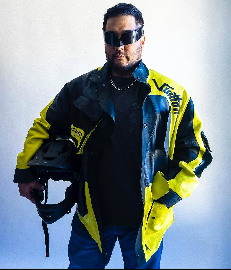 TruusWelgraven's tweet photo. 4 of the 18 photos of #timKang's photoshoot, courtesy of #Goodnightmagazine.
Rest of the incredible photos and interesting interview: https://t.co/HFMf1wkWSk
Tim, I'm looking forward to your soccer docu-series!! Sounds great!
#magnumpi #thementalist #football #hawaii https://t.co/dVv5Hio809