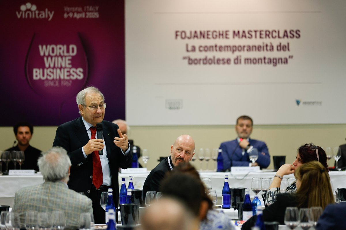 Yesterday at <a href="/VinitalyTasting/">Vinitaly</a>, the XXXV Masi Seminar explored the legacy of Fojaneghe—Italy’s first Bordeaux blend. A journey through 60+ years and iconic vintages showcased its elegance, resilience, and mountain-born identity. 👉 masi.it/en/news/xxxv-m…